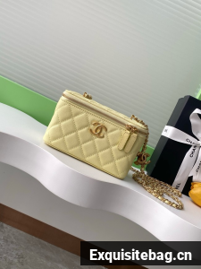CHANEL MINI CLUTCH Grained Calfskin AP3940 yellow