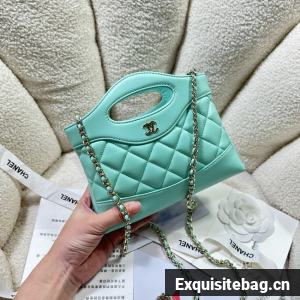 Chanel CLUTCH WITH CHAIN AP3656 light green