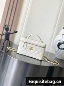 Chanel CLUTCH WITH CHAIN AP4483 WHITE