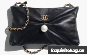 Chanel CLUTCH WITH CHAIN AP4613 black