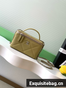 Chanel Long Vanity with chain AP4933 green