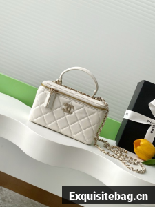 Chanel MINI FLAP BAG CLUTCH WITH CHAIN Gold-Tone Metal AP4325 white