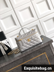 Chanel Vanity with Chain 26C AP4936 Silver