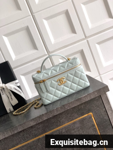Chanel Vanity with Chain 26C Oil-tanned leather AP4936 blue