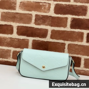 Gucci GG SUPER MINI SHOULDER BAG 772794 green