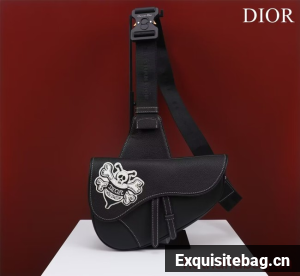 Dior Essentials SADDLE BAG Grained Calfskin 1ADPO093H BLACK