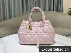 Medium Dior Toujours Bag pink Macrocannage Calfskin M2821OSIY