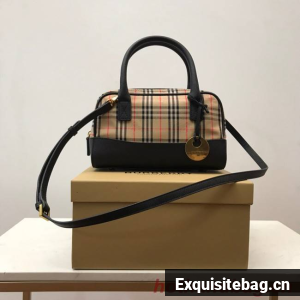 BurBerry Leather Shoulder Bag 90111 black