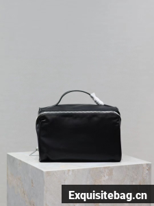 SAINT LAURENT GABY VANITY BAG IN LAMBSKIN Y875317-1 black