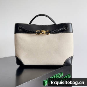 Bottega Veneta Andiamo calfskin 810214 black gold& canvas