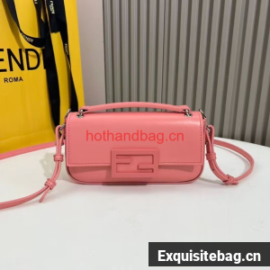 Fendi Baguette leather bag F1531 pink