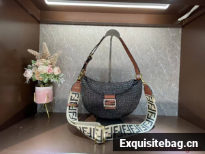 FENDI SMALL CROISSANT Woven straw bag 8BR790AFG black