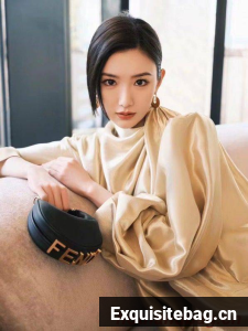 Fendi Praphy Original Leather Big FENDI Logo Mini Bag 80056S Black