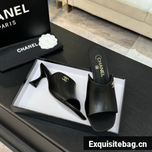 Chanel Mules Patent Calfskin 97163-6
