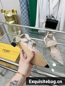 Fendi WOMENS SANDAL 44966-12