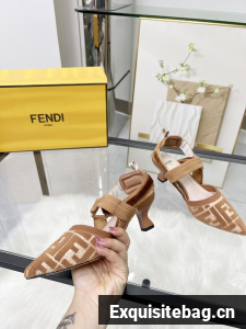 Fendi WOMENS SANDAL 44966-4