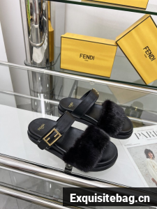 Fendi WOMENS SANDAL 44967-9