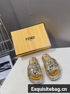 Fendi WOMENS SANDAL 55240-9