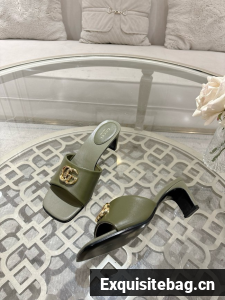 GUCCI Womens slide sandal with Horsebit 21075-9