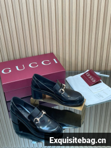 Gucci Womens heeled loafer with Horsebit 45109-5