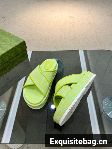 Gucci WOMENS SANDAL 55891-4