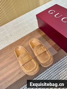 Gucci WOMENS Slippers 44864-3