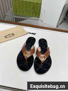 Gucci WOMENS THONG SANDAL WITH DOUBLE G 55296-7