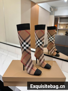 BurBerry High Boot 87215-3