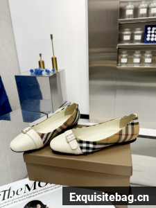 BurBerry Shoes 45068-3