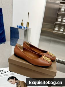 BurBerry Shoes 45068-8