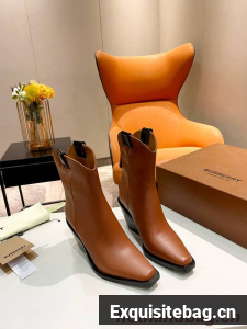 Burberry Shoes BBS00018