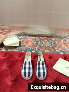 Burberry Shoes Couple BBS00041