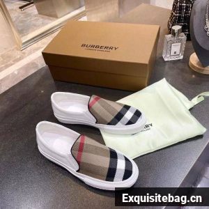 Burberry shoes BU00019