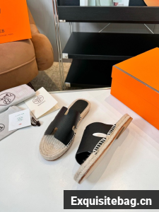 Hermes Slippers 55201-4