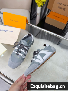 Louis Vuitton Sneakerin 1AIVJN-1