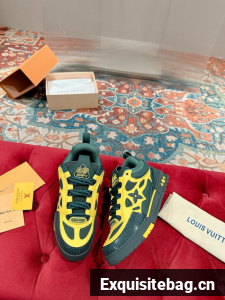 Louis Vuitton Trainer Sneaker 1ACP1R-14