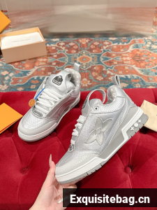 Louis Vuitton Trainer Sneaker 45107-7