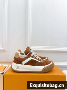 Louis Vuitton Trainer Sneaker 87213-5