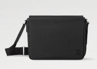 Louis Vuitton District PM M30851 black