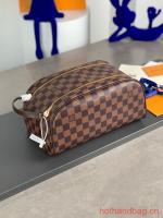 Louis Vuitton Dopp Kit M47528 4