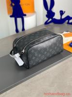 Louis Vuitton Dopp Kit M47528 6