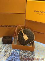 Louis vuitton monogram canvas BOITE CHAPEAU SOUPLE M52294 1