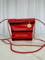 CHANEL 22 HANDBAG Calfskin & Gold Tone Metal AS3980 Red&Black