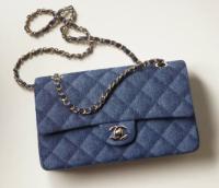 Chanel CLASSIC HANDBAG Printed Denim & Gold Tone Metal A01112 Dark Blue