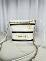 CHANEL 22 HANDBAG Calfskin & Gold Tone Metal AS3980 White