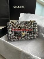 Chanel CLASSIC HANDBAG A01112 3