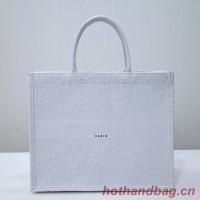 DIOR BOOK TOTE Embroidery C1286 33 white