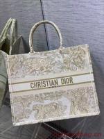 DIOR BOOK TOTE Embroidery C1286 8 cream
