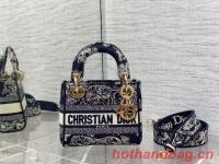 DIOR MINI LADY D LITE BAG Toile de Jouy Embroidery M0500O 2