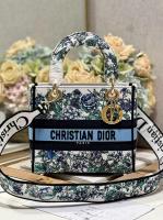 Dior MEDIUM LADY D LITE BAG Embroidery M0565OE 7